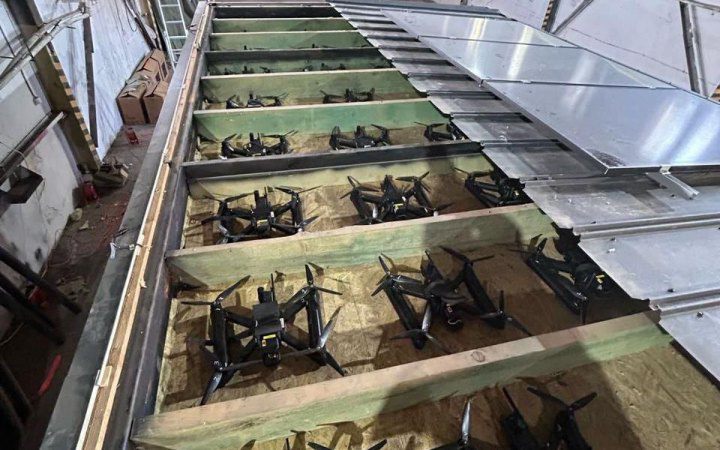 Ukraine đã bí mật đưa 150 UAV FPV vào lãnh thổ Nga, trong đó có 117 chiếc được sử dụng trong chiến dịch mang tên “Mạng nhện”. Ảnh: Euromaidan Press.