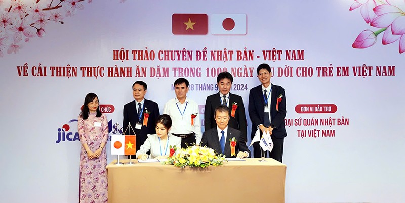 Hệ thống tiêm chủng VNVC và Asahi Group Foods, thuộc Tập đoàn Asahi (Nhật Bản) ký kết hợp tác chiến lược hướng tới những hợp tác chuyên sâu, toàn diện về chăm sóc dinh dưỡng cho trẻ em Việt Nam hồi tháng 9/2024. Ảnh: VNVC