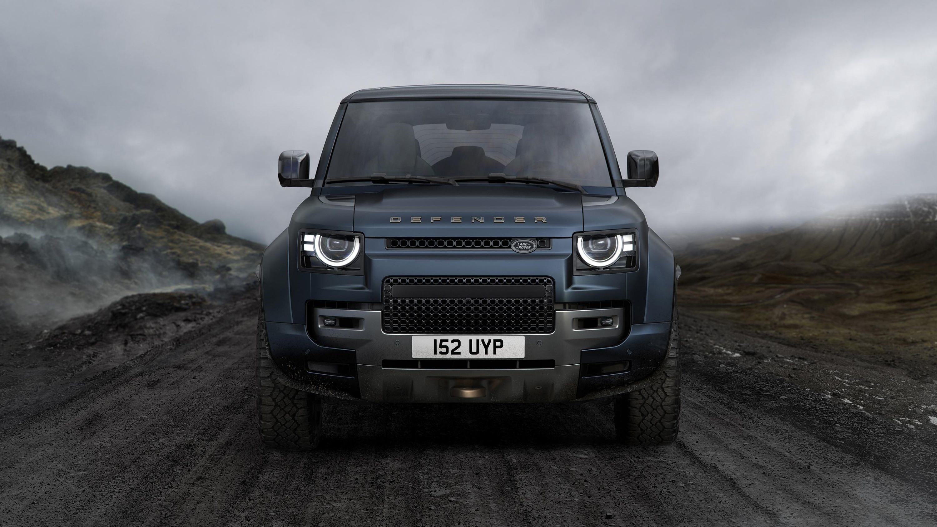 Land Rover Defender phiên bản nâng cấp lộ diện - 2