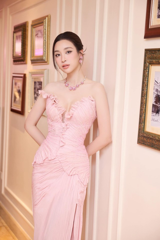 Khác với Á hậu Phương Nhi, 2 Hoa hậu Việt Nam này lấy chồng hào môn vẫn tích cực xuất hiện trên mạng xã hội - 7