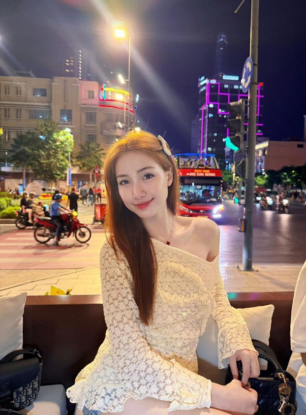 Nữ ca sĩ nổi tiếng quê Bắc Ninh có gì ở tuổi 30? - 9