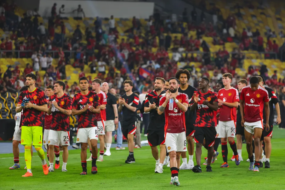 Các ngôi sao MU không thể có chiến thắng ở Bukit Jalil. Ảnh: GETTY.