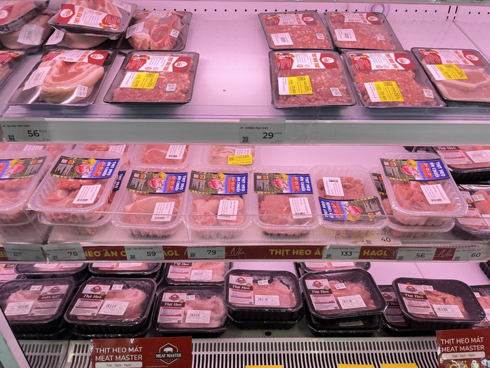Siêu thị Kingfoodmart đã tạm ngừng kinh doanh thịt heo C.P