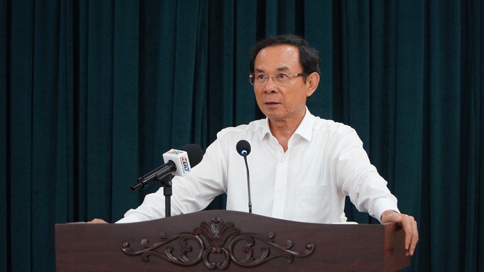Bí thư Thành ủy TP HCM Nguyễn Văn Nên phát biểu kết luận tại phiên họp