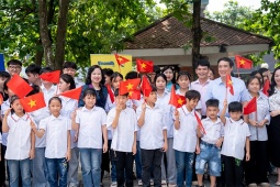Gần 70.000 hộp sữa được trao tặng trẻ em khó khăn, khởi đầu “tháng của trẻ em” đầy ý nghĩa