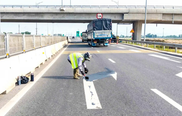 Cao tốc qua Hà Tĩnh đi vào khai thác hơn 1 tháng qua, từng có nhiều bất cập song đã được điều chỉnh phù hợp.