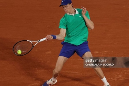 Video tennis Sinner - Rublev: Thẳng tiến tứ kết (Roland Garros)