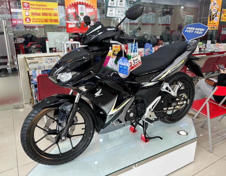 Giá xe côn tay Honda Winner X đầu tháng 6/2025, giảm 18,5 triệu đồng - 1