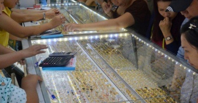 Giá vàng hôm nay, 3-6: Tăng vọt giữa căng thẳng...