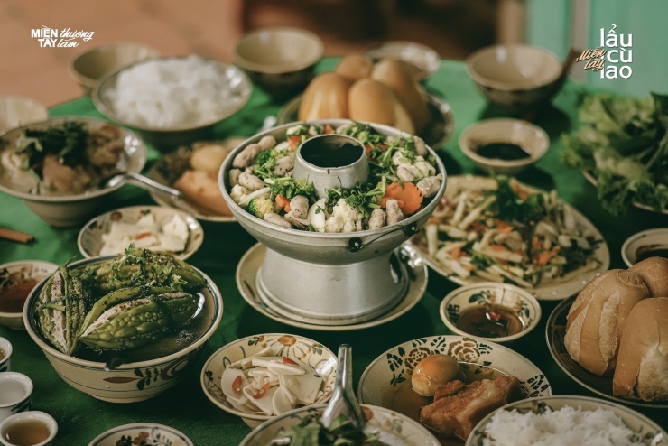 Món lẩu cù lao trong mâm cỗ miền Tây. Ảnh: NAG Kỳ Anh Nguyễn