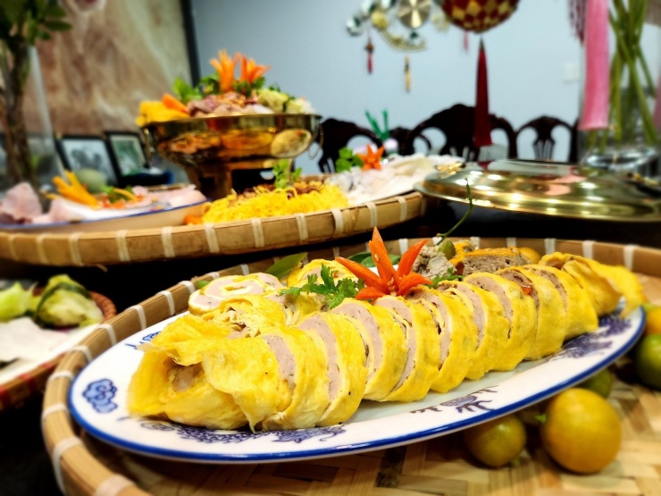 Món đặc sản trong mâm cỗ ở miền Tây, màu sắc rực rỡ, nấu bằng nồi đặc biệt - 4