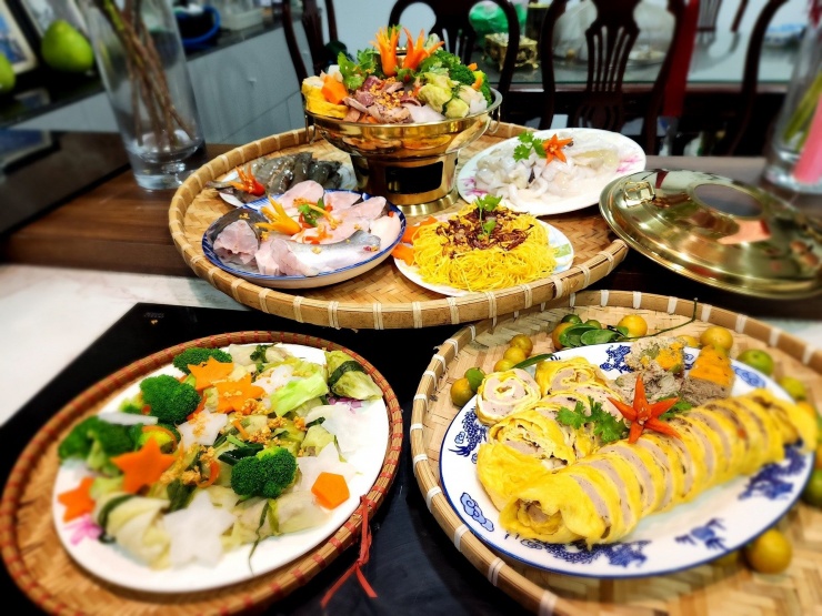 Món đặc sản trong mâm cỗ ở miền Tây, màu sắc rực rỡ, nấu bằng nồi đặc biệt - 5