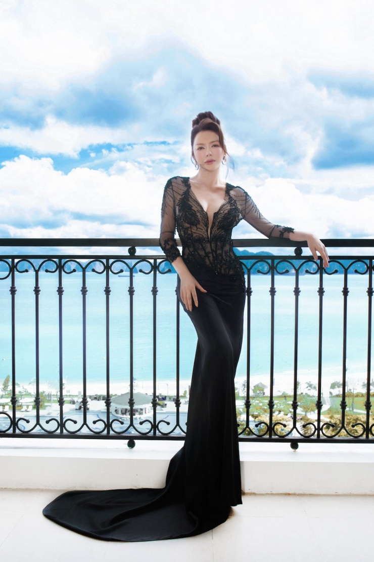 Lý Nhã Kỳ từng đảm nhiệm vai trò Đại sứ Du lịch Việt Nam trong giai đoạn 2011-2012, thời điểm then chốt khi vịnh Hạ Long đang trong giai đoạn nước rút kêu gọi bình chọn để trở thành 1 trong 7 kỳ quan thiên nhiên thế giới mới. Trong vai trò này, Lý Nhã Kỳ đã nỗ lực quảng bá vẻ đẹp của vịnh Hạ Long và kêu gọi cộng đồng trong nước và quốc tế cùng bình chọn, khẳng định vị thế và vẻ đẹp của Việt Nam trên bản đồ du lịch toàn cầu.