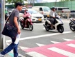 Lần đầu ở TP HCM: Qua đường có đèn "dẫn lối"