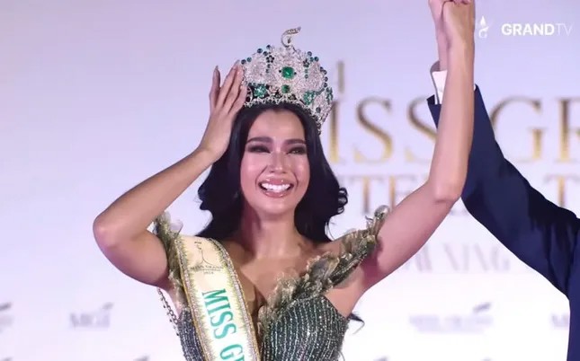 Tân Miss Grand International 2024 khóc nức nở, sẵn sàng bán hàng livestream - 1