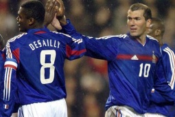 Tin mới nhất bóng đá tối 4/6: Zidane từng từ chối MU & Chelsea