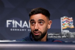 Fernandes nói lý do từ chối  " núi tiền "  ở Ả Rập, fan mỉa mai MU