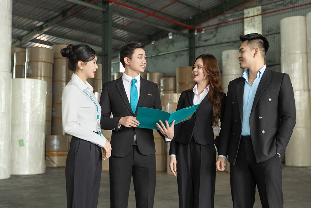 Thông qua việc tích hợp công nghệ, cải tiến sản phẩm và mang đến hệ sinh thái tài chính hiện đại, ABBANK hướng tới việc nâng cao năng lực vận hành cho doanh nghiệp SME – nhóm khách hàng giữ vai trò xương sống của nền kinh tế