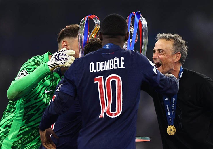 HLV Enrique vô địch Champions League cùng PSG, khi Messi không còn hiện diện ở đội bóng này