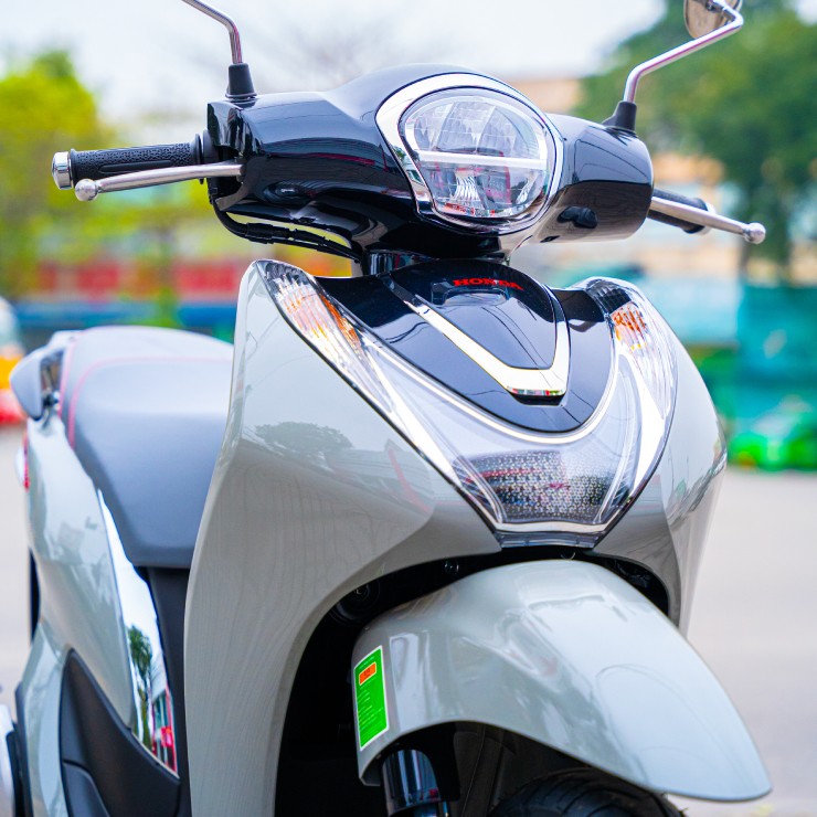 Mua xe ga hạng sang, nên chọn Honda SH Mode hay Piaggio Liberty 125 S? - 3
