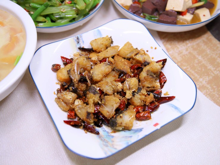 Thực đơn 4 món đơn giản, hấp dẫn cho gia đình đông người - 3