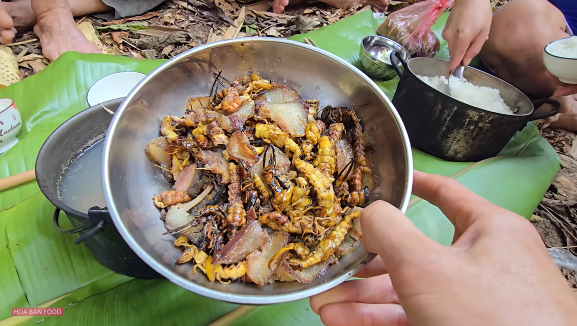 3 món ăn khiến khách &#39;sợ xanh mặt&#39; nhưng nổi tiếng ngon lạ ở miền Bắc - 2