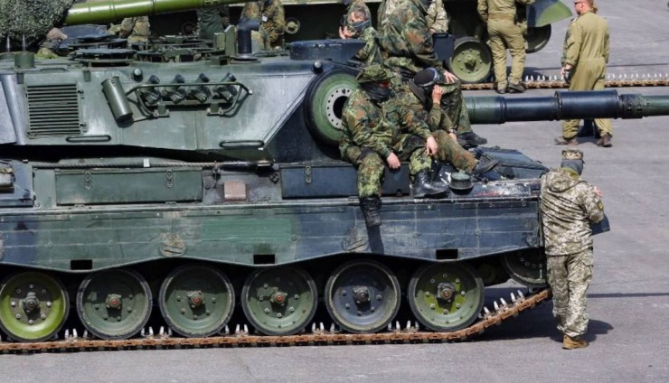 Xe tăng Leopard 1 trong quá trình huấn luyện cho quân nhân Ukraine, tháng 6/2023, ở Đức. Ảnh: Militarnyi