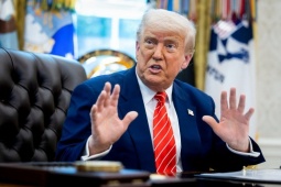Ông Trump ký lệnh cấm nhập cảnh với công dân 12 quốc gia