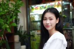 Tuổi thơ chăn trâu, tập catwalk ngoài ruộng của thí sinh Huyền Cơ ở Hoa hậu Việt Nam