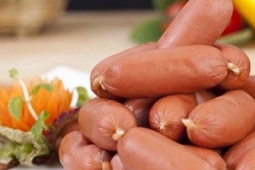 Nhân vụ lùm xùm thịt lợn C.P, chuyên gia nói gì về tác hại khi ăn phải thịt và xúc xích, sản phẩm chế biến sẵn  ' bẩn ' ?