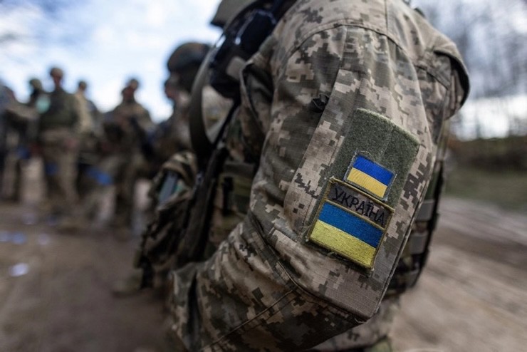 Binh sĩ Ukraine tham gia huấn luyện quân sự ở Ba Lan. Ảnh: AFP.