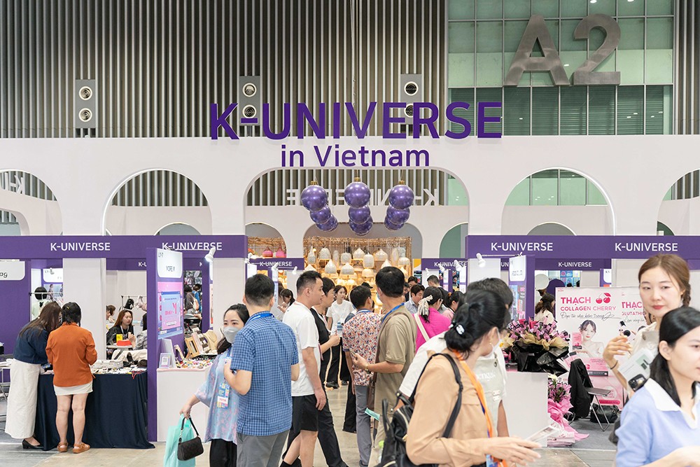 “K-Universe in Vietnam” – không gian lấy cảm hứng từ nội dung Hallyu, kết hợp giữa trưng bày sản phẩm và trải nghiệm văn hóa Hàn Quốc.