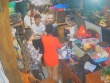 CLIP: Chủ nhà hàng ở Tiền Giang bị khách đâm trọng thương