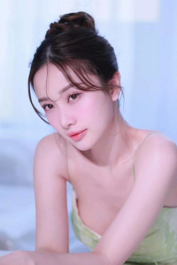 Mỹ nhân Việt duy nhất được báo Hàn tung hô là "tình đầu quốc dân", đẹp cỡ nào mà bị đồn dao kéo suốt 13 năm? - 3