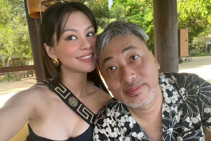 Cả hai chưa nghĩ đến chuyện tổ chức đám cưới vì quan niệm "vạn sự tùy duyên". Với Bùi Lan Hương, sự đồng điệu, chân thành mới quyết định mối quan hệ bền vững, dài lâu.