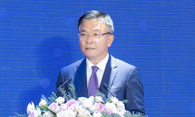 Phó Thủ tướng Lê Thành Long phát biểu tại diễn đàn. Ảnh: Thu Trang