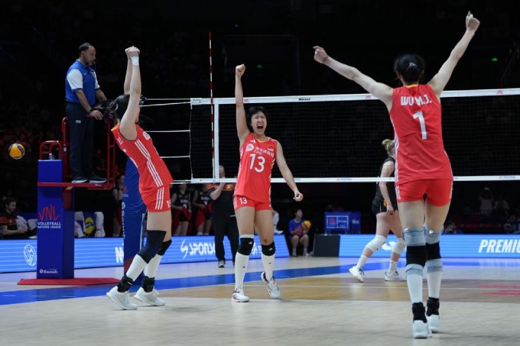 Trung Quốc gặp nhiều khó khăn khi đội hình đang dần được trẻ hóa