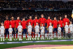 Tây Ban Nha lộ điểm yếu hàng thủ, dè chừng khi đấu Ronaldo  &  Bồ Đào Nha