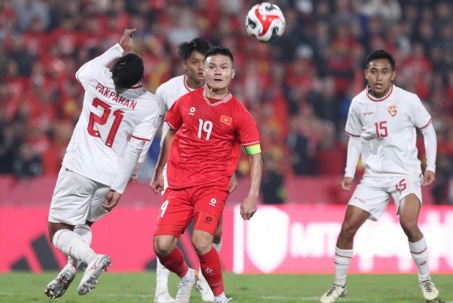 Video bóng đá Việt Nam - Indonesia: Quang Hải tỏa sáng, trả nợ thành công (AFF Cup)