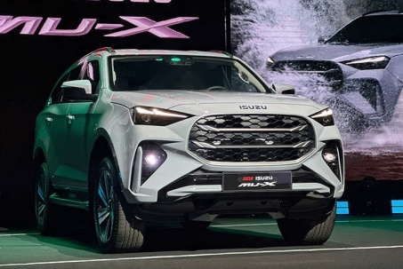 Isuzu Mu-X mới ra mắt tại Việt Nam, động cơ cũ và giá bán mới