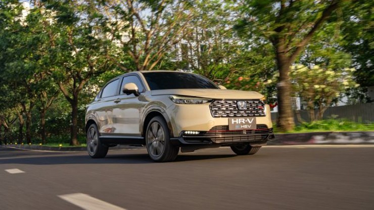 HR-V 2025: Ông hoàng tái xuất hay chiêu bài cũ? - 15