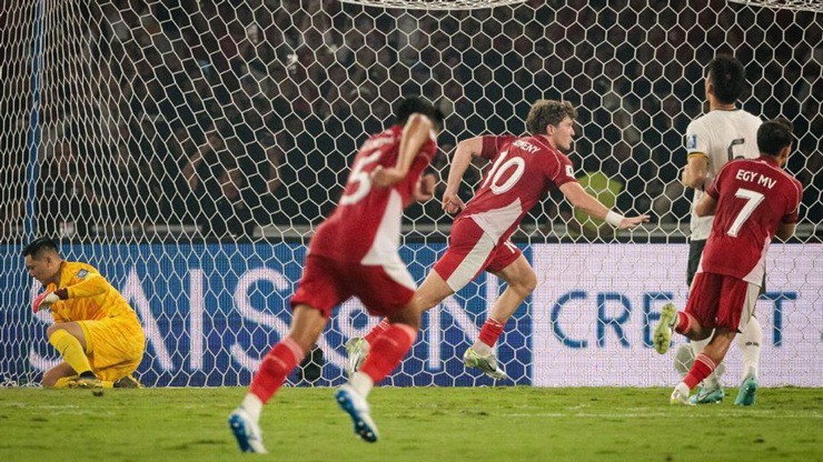 Romeny ghi bàn duy nhất&nbsp;giúp Indonesia giành chiến thắng quan trọng 1-0 trước Trung Quốc