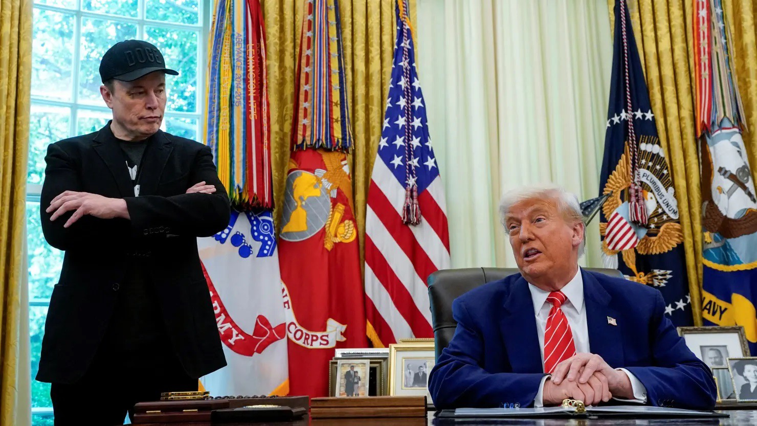 Tỷ phú&nbsp;Elon Musk phát biểu cùng Tổng thống Donald Trump với các phóng viên tại Phòng Bầu dục của Nhà Trắng vào ngày 30/5/2025 tại Washington, DC.