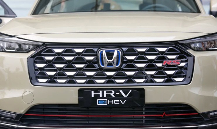 HR-V 2025: Ông hoàng tái xuất hay chiêu bài cũ? - 6