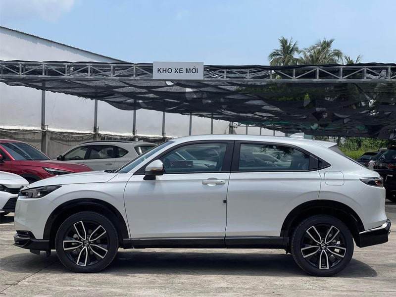 HR-V 2025: Ông hoàng tái xuất hay chiêu bài cũ? - 3