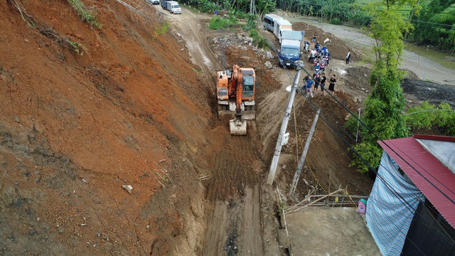 Bắc Kạn: Cận cảnh điểm sạt lở ở Ba Bể tiềm ẩn nguy hiểm, đe dọa tính mạng người dân - 9