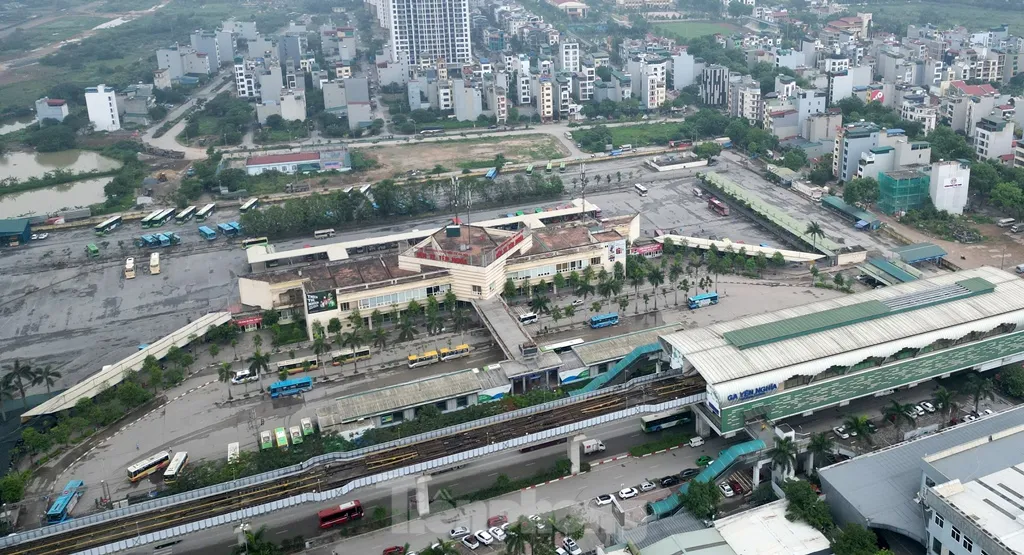 Cảnh đìu hiu tại bến xe hiện đại nhất Thủ đô - 2