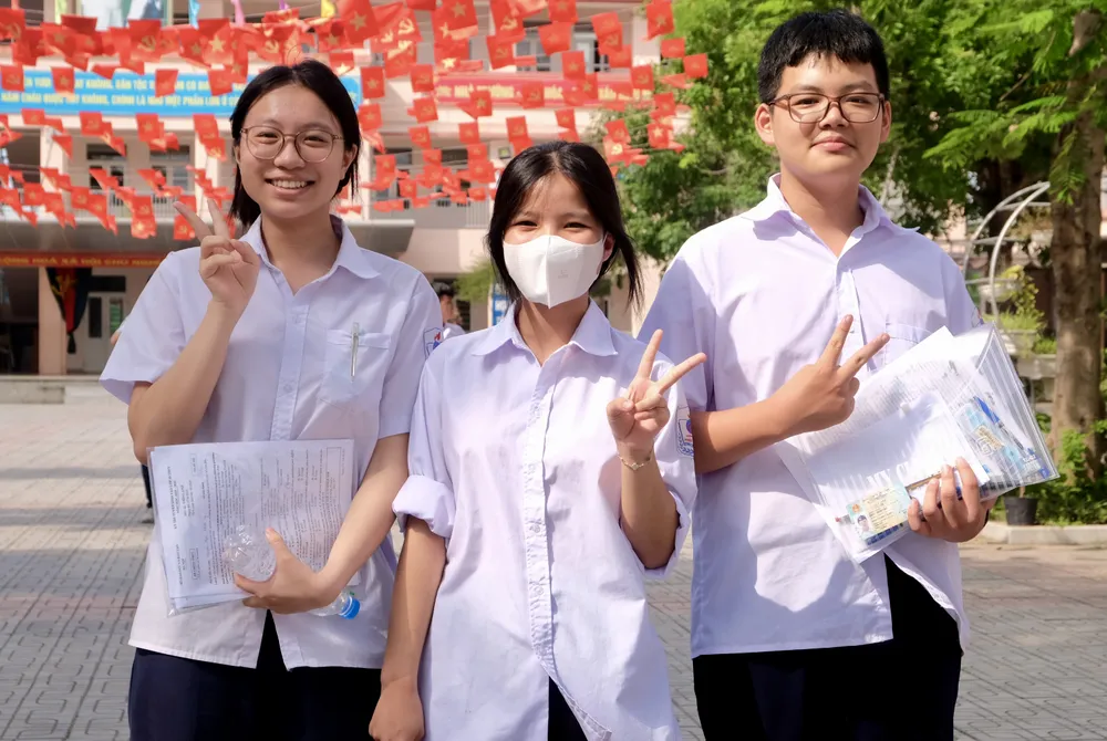 Nhiều học sinh tự tin đạt tối thiểu 7 điểm môn tiếng Anh kỳ thi vào lớp 10 năm học 2025-2026. Ảnh: TT