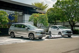 Toyota Innova Cross phả hơi nóng vào Mitsubishi Xpander