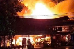 Cháy nhà hàng hải sản, gần trăm thực khách tháo chạy
